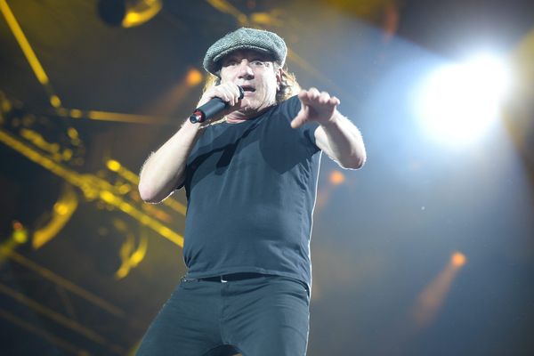 Le groupe de hard rock australien AC/DC entame une nouvelle tournée en Amérique du nord et en Europe. 