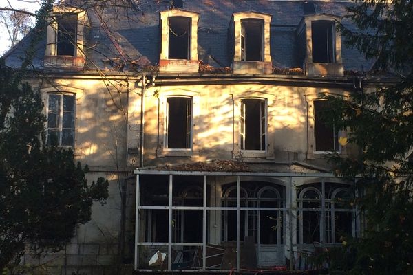 L'incendie du château Robert à Beaucourt (90)