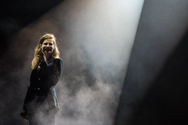 Christine and the Queens sur la Greenroom des Eurockéennes 2015