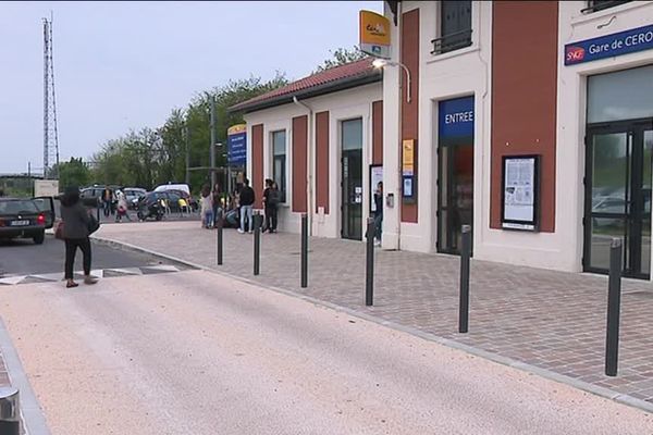 La gare SNCF de Cérons, entre Langon et Bordeaux, en Gironde.