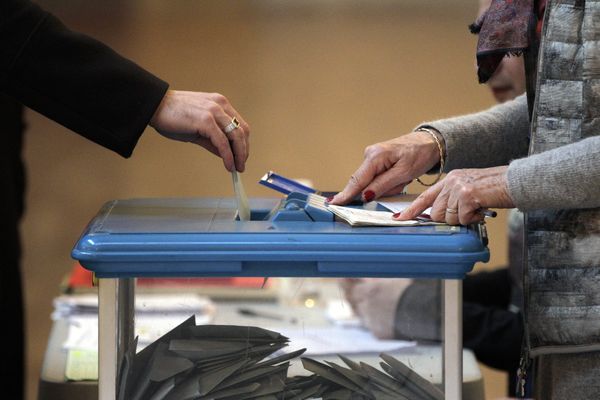 Second tour de l élection régionale, au palais du commerce à Lyon, le 13 décembre 2015.