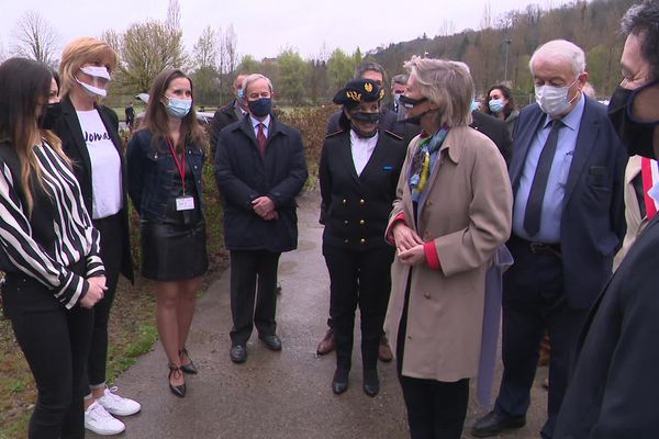 Sophie Cluzel en visite chez Andros, ce jeudi 11 mars 2021, pour évoquer l'accueil des autistes en entreprise.