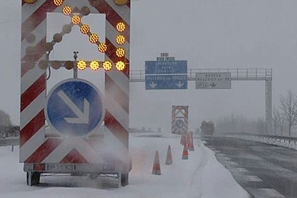 L'A84 dans la Manche, le 13 mars 2013 - Archives