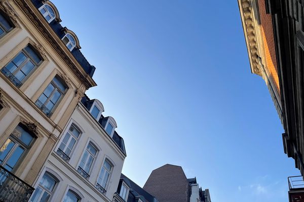 Lille et son ciel bleu