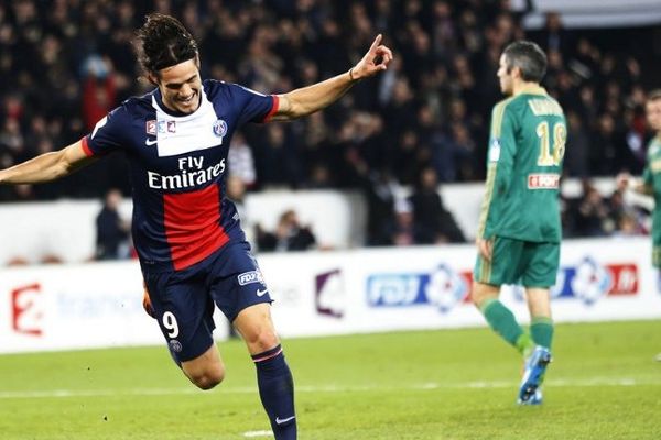 Cavani mérite bien son surnom d'El Matador. Il a inscrit les deux buts de la victoire du PSG face à l'AS Saint-Etienne.