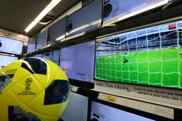 16 buts marqués = 1 télé offerte. "Allez les Diables !"...