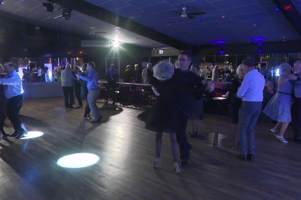 Un après-midi thé dansant en pleine semaine : c'est le pari de cette discothèque de Plouisy qui vient de rouvrir ses portes