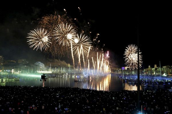 Le feu d'artifice à Marseille