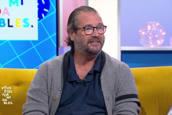 L'humoriste Jason Chicandier sur le plateau de "Vous êtes formidables" le 9 septembre 2022.