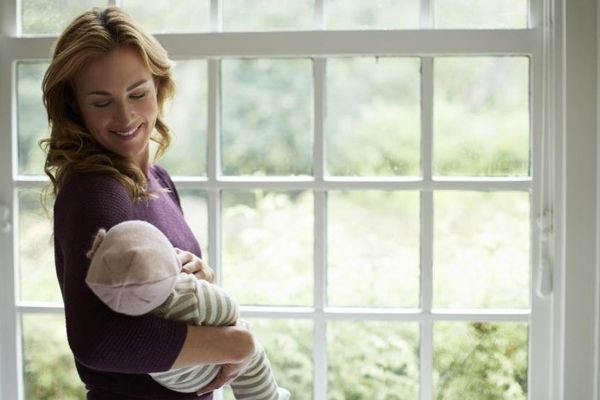 Le congé parental pourrait être ramené à un an et demi pour les femmes, c'est-à-dire la moitié du congé actuel. 