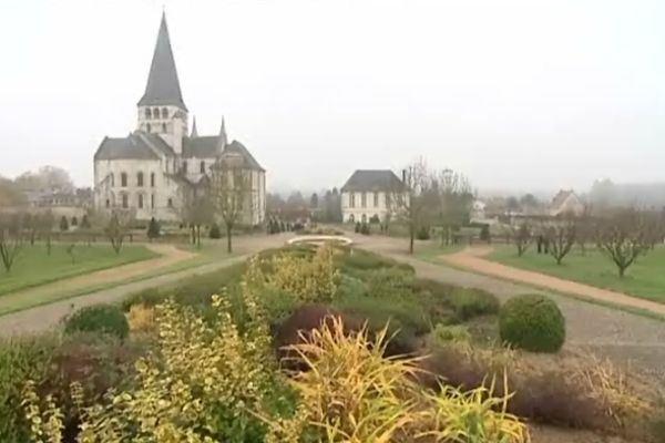 L'église abbatiale, restée dans un état de conservation remarquable, a été construite au XII ème siècle