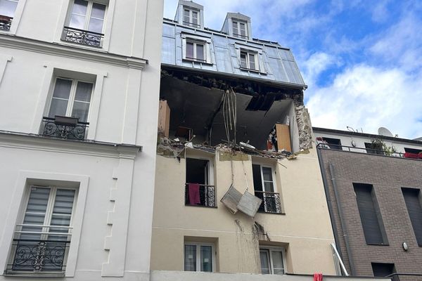 Samedi, une explosion a soufflé un immeuble situé 26 rue du Nord dans le 18e arrondissement de Paris.