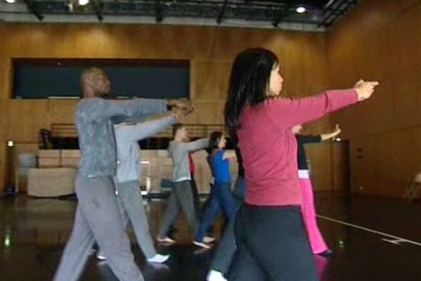 Les danseurs de Jean-Claude Galotta en pleine répétition