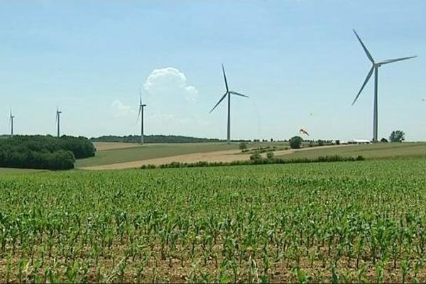 Premier parc éolien dans la Nièvre avec 6 éoliennes. 