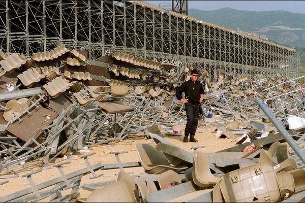Le 5 mai 1992, l'effondrement d'une tribune du stade Armand-Cesari de Furiani a fait 19 morts et 2.357 blessés.