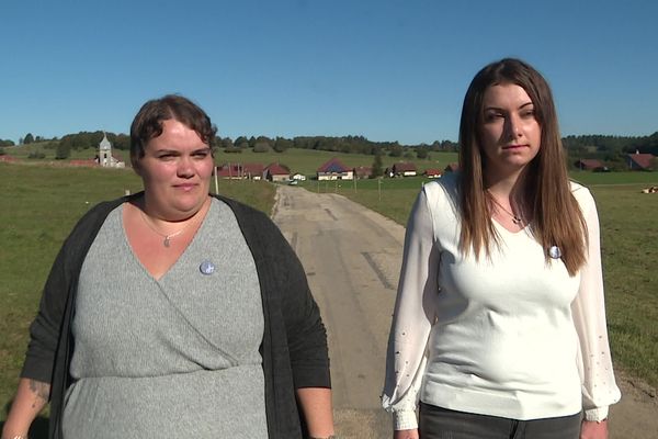 Johanna (à gauche) et Marie (à droite) ont vécu un deuil périnatal.