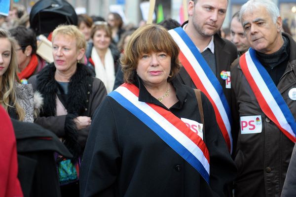 La députée Martine Martinel durant une manifestation en faveur du mariage pour tous