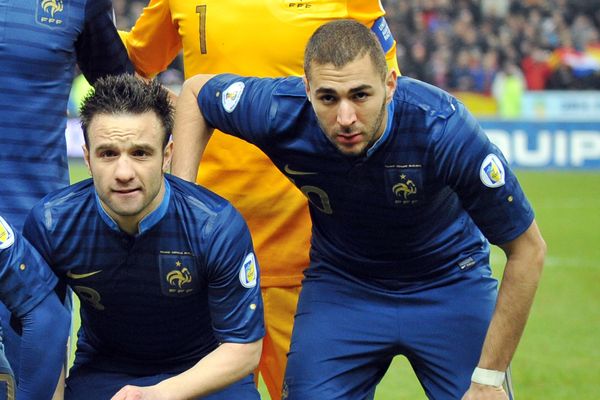 Mathieu Valbuena et Karim Benzema en 2015, du temps où ils jouaient encore en équipe de France     