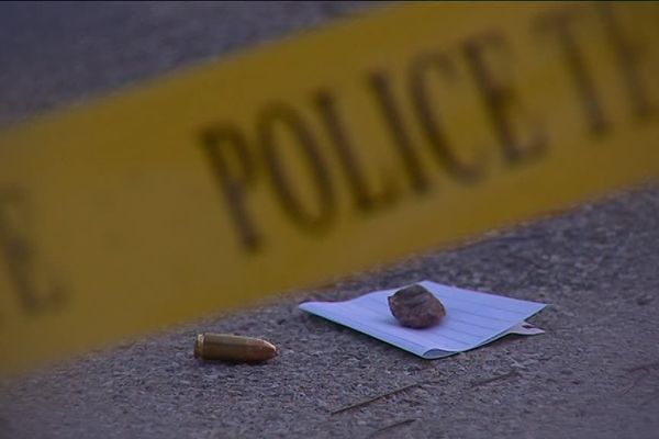 Une jeune fille a été touchée par une balle perdue lors d'une fusillade au Creusot, mardi 19 février.