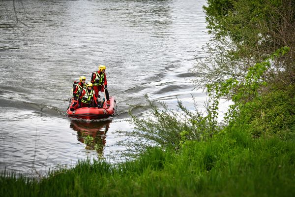 Les secours sont intervenus dimanche 31 juillet, dans l'après-midi au lac de la Maourine à Toulouse (Haute-Garonne).