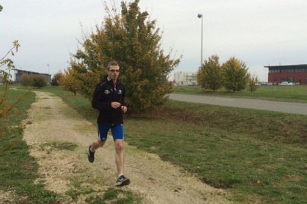 Gautier Massoué en plein entraînement pour le Marathon de New-York.