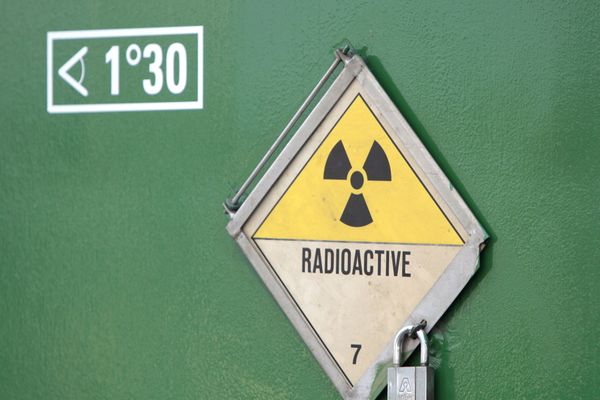 Un fût de produits radioactifs a été retrouvé lundi 18 mars à Monétay-sur-Loire, dans l’Allier. Découvert par un agriculteur sur son exploitation, le fût a été mis en sécurité depuis par les forces de l’ordre. Image d'illustration.