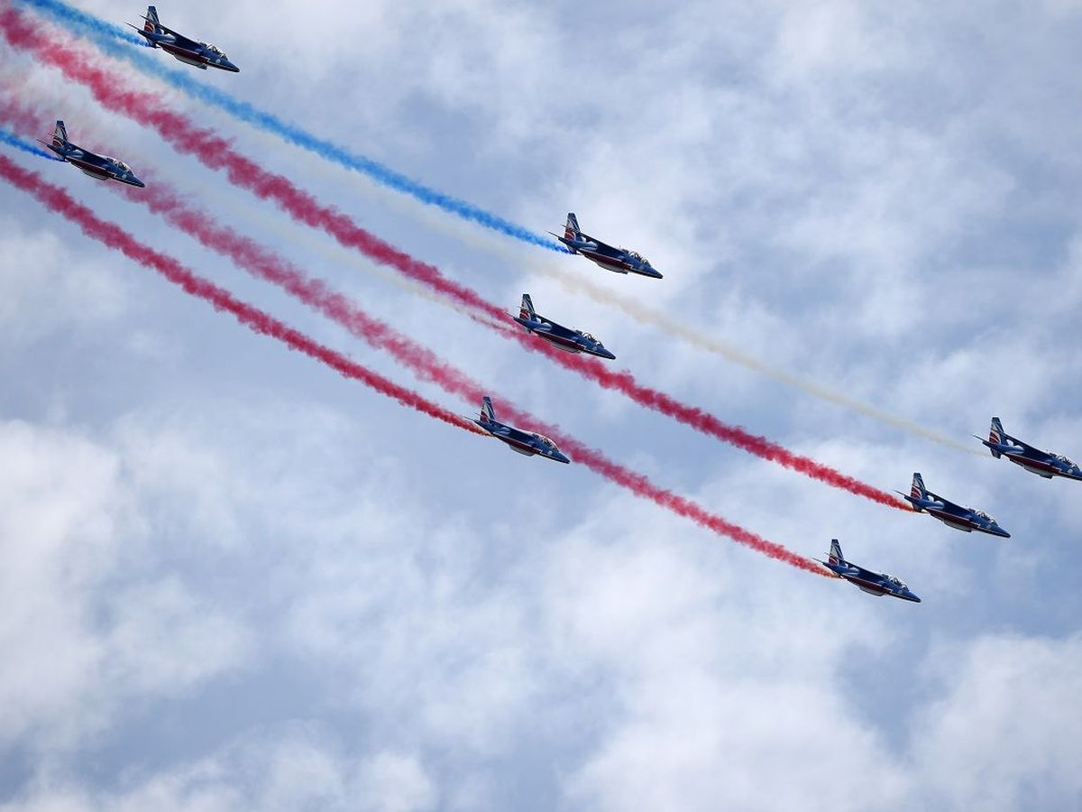 En Hommage Aux Militaires Morts Cette Annee La Patrouille De France Survolera Toulouse Le 16 Decembre