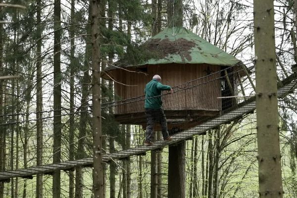 Dans le Puy-de-Dôme, les hébergements insolites ont la côte.