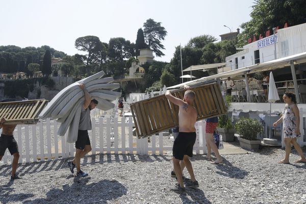 La Paloma, plage privée saint-jeannoise occupe sans droit ni titre le domaine public depuis 2010.