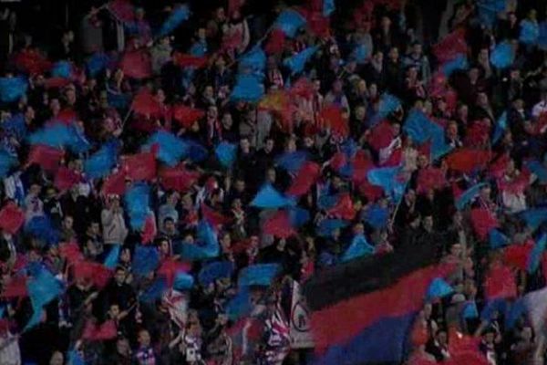 15 000 spectateurs ont assisté au dernier match de la saison ce vendredi soir au Stade d'Ornano