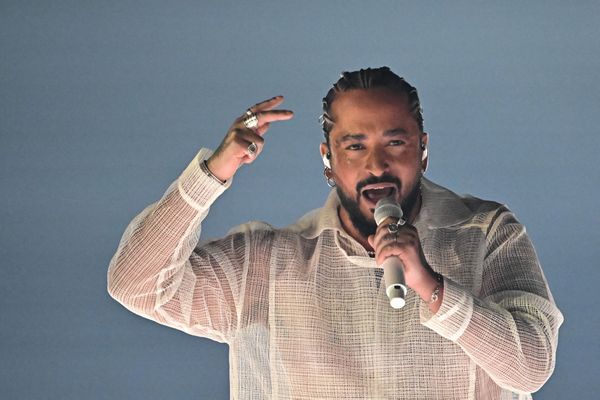 Slimane, représentant de la France à l'Eurovision, chantera aux côtés d'une cinquentaine d'artistes à Reims ce vendredi 21 juin pour la fête de la musique.