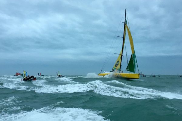 Arrivée de Louis Burton, skipper Bureau Vallee, 7ème du Vendee Globe, aux Sables d'Olonne,  le 2 Février 2017