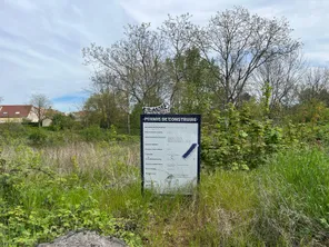 Le permis de construire accordé par la mairie sur les berges du Suzon, où 85 logements doivent voir le jour.