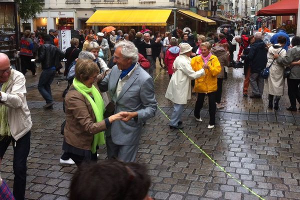 La danse des aînés de l'Orpan, le 1er octobre 2013