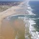 Les baïnes, ces trous d'eau d'apparence calme, sont très dangereuses pour les baigneurs. Elles sont nombreuses sur la côte atlantique, comme ici à Lacanau.