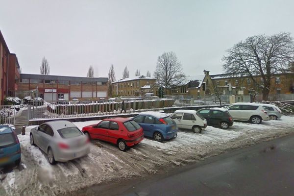 Le centre hospitalier carolomacérien fait partie de la vingtaine de structures en Champagne-Ardenne où recevoir le vaccin contre le covid.