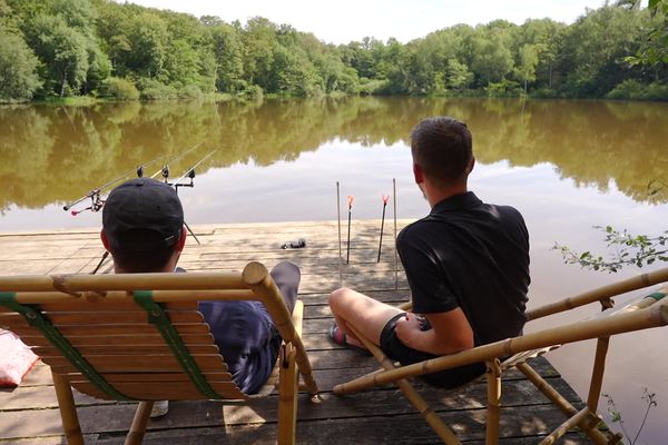 "Rentalake" permet de louer des étangs et des lacs pour pêcher, ou encore camper