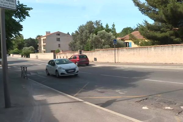 A Septème-les-Vallons, la voiture dans laquelle se trouvait la jeune femme a été prise  pour cible par des tireurs lourdement armés. 