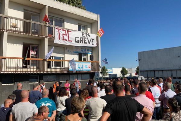 La grève se poursuit chez les salariés des transports en commun de Clermont-Ferrand, lundi 5 septembre.