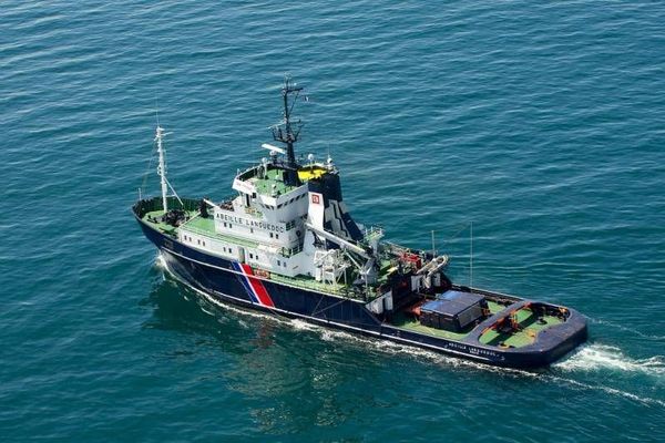 C'est l'Abeille Languedoc, bateau de secours et d'assistance qui a prévenu de la présence de migrants en pleine mer.