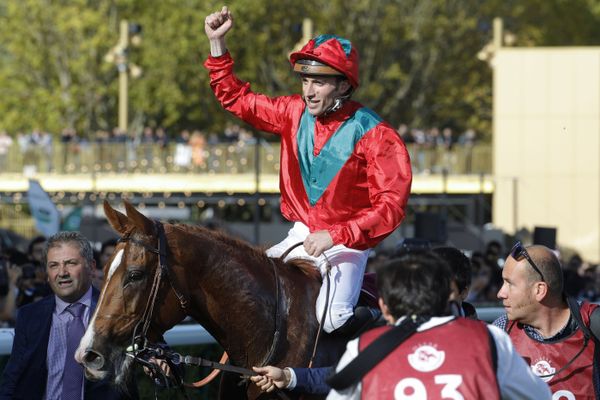 Pierre-Charles Boudot a remporté le Prix de l'Arc de Triomphe avec le pur sang Waldgeist, le 6 octobre 2019. Il est visé par une enquête pour viol.