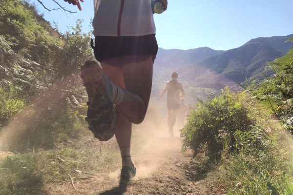 Le Cantal terre d'accueil du Trail, des courses sur toutes sortes de chemins en montagne