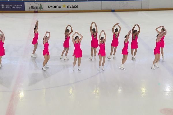 Au programme de ce week-end : patinage artistique, danse sur glace et patinage synchronisé.