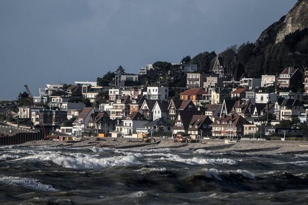 Le littoral à Sainte-Adresse par vent fort (archive)