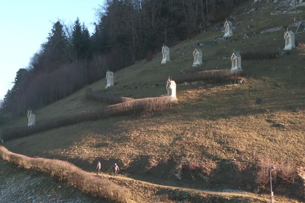 Le Mont-calvaire de Sombacour dans le Doubs.