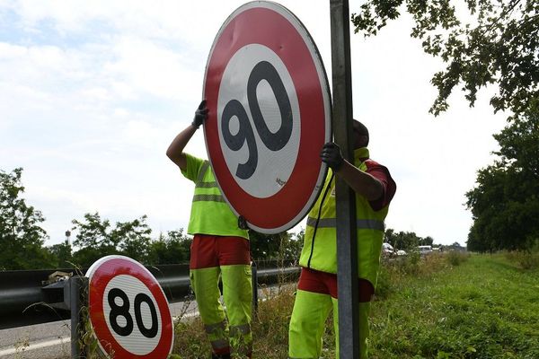 La vitesse sur les départementales du Cantal sera à nouveau de 90 km/h dans le courant du mois de janvier.