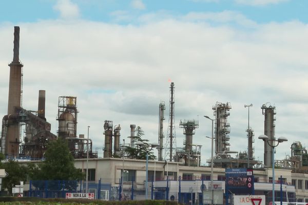 Trois syndicats ont refusé mardi 6 août 2024 le plan de sauvegarde de l'emploi qui était proposé par la direction d'ExxonMobil à Port-Jérôme-sur-Seine.
