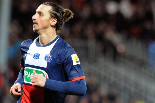 Zlatan Ibrahimovic entame idéalement l'année 2014 en match officiel avec le PSG, en inscrivant un triplé face à Brest (victoire de Paris 5-2). 