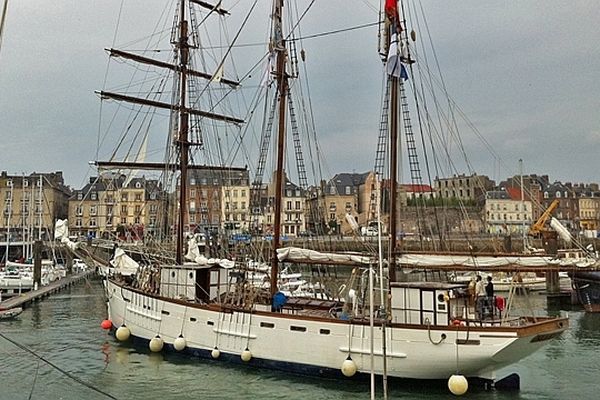 Le Marité, un beau trois-mâts, est arrivé dans le port de Dieppe mardi 9 octobre pour y rester jusqu'à jeudi.