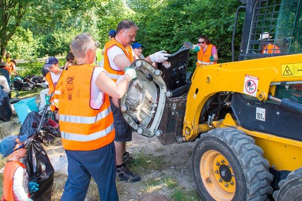 Un tour de chauffe du World CleanUp Day à Sainghin-en-Mélantois le 1er juillet dernier à l'assaut d'une décharge sauvage 